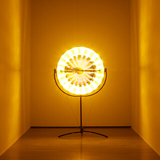 オラファー・エリアソン 《Eye see you》2006