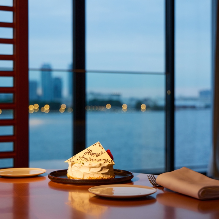 「Anniversary Stay」プランでのホールケーキのサービス