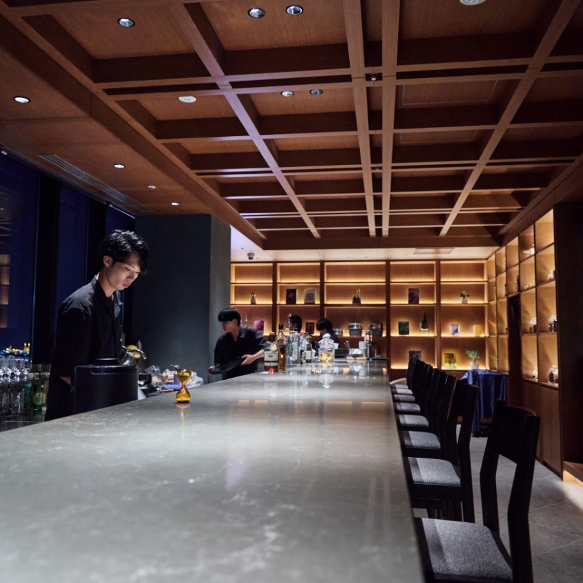 sky lounge cafe & bar mequ