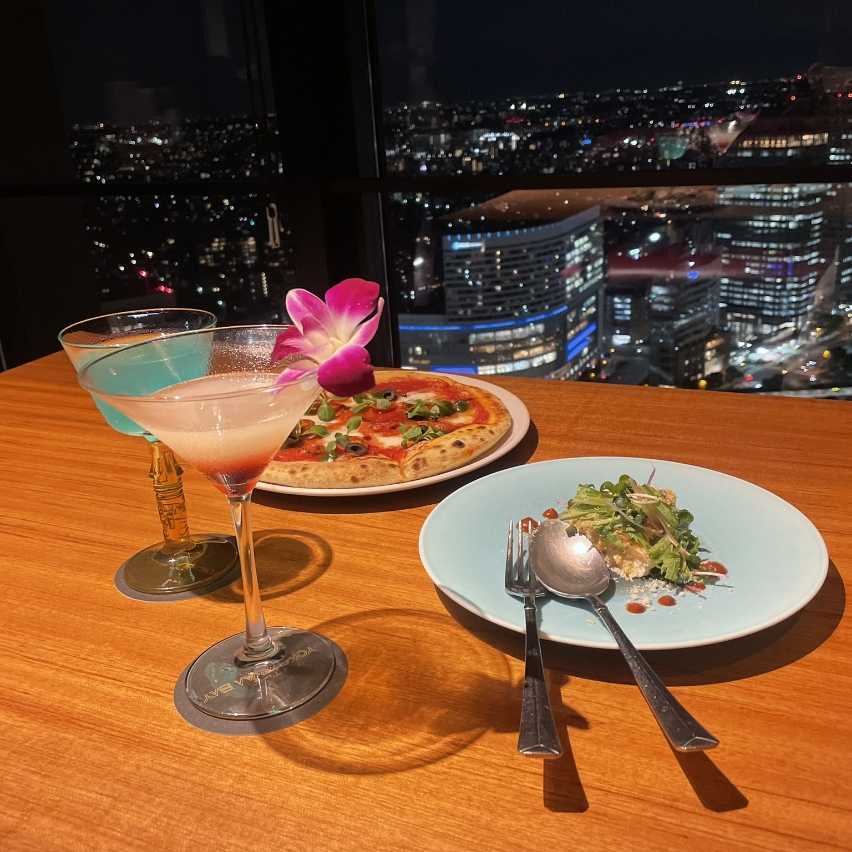 「THE YOKOHAMA BAY」で夜景を楽しむ