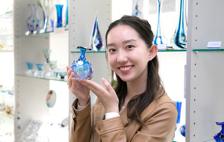 横濱硝子 横濱カラーシリーズ 一輪挿しの花瓶