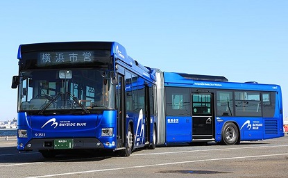 日本初の国産の連結バス　BAYSIDE BLUE