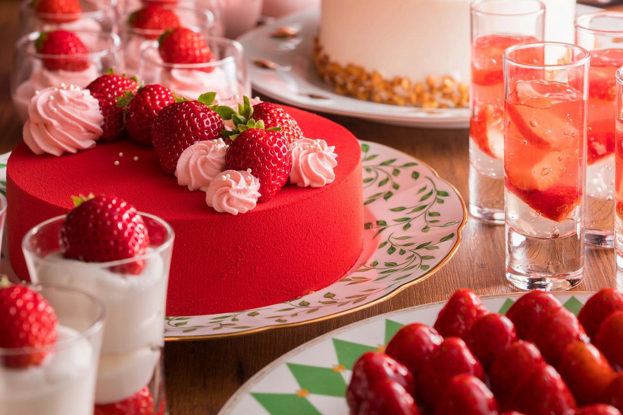 横浜ベイホテル東急「デザートブッフェ「いちごジャーニー」」