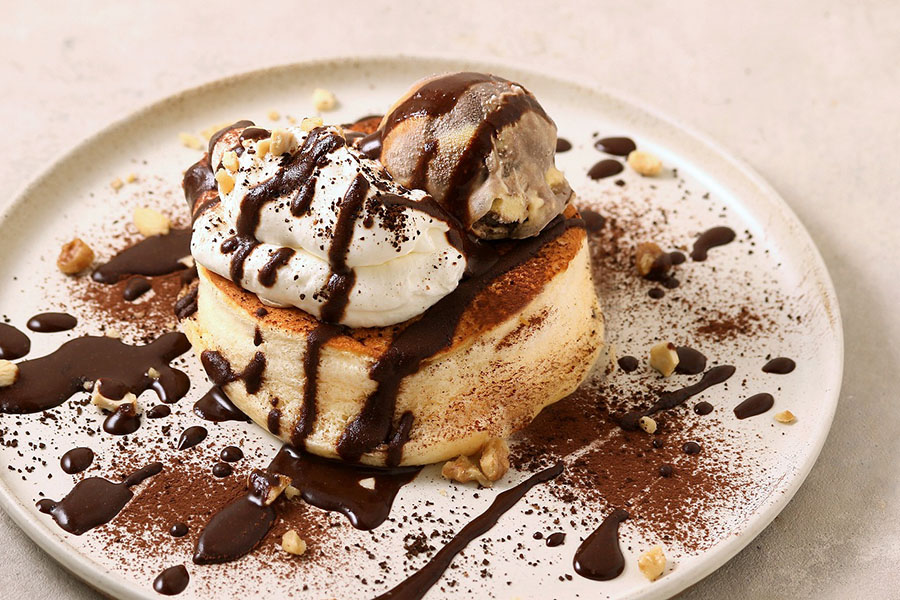 横浜モアーズ　マーファカフェ「クーベルチョコとTAOCA COFFEEソースのパンケーキ」