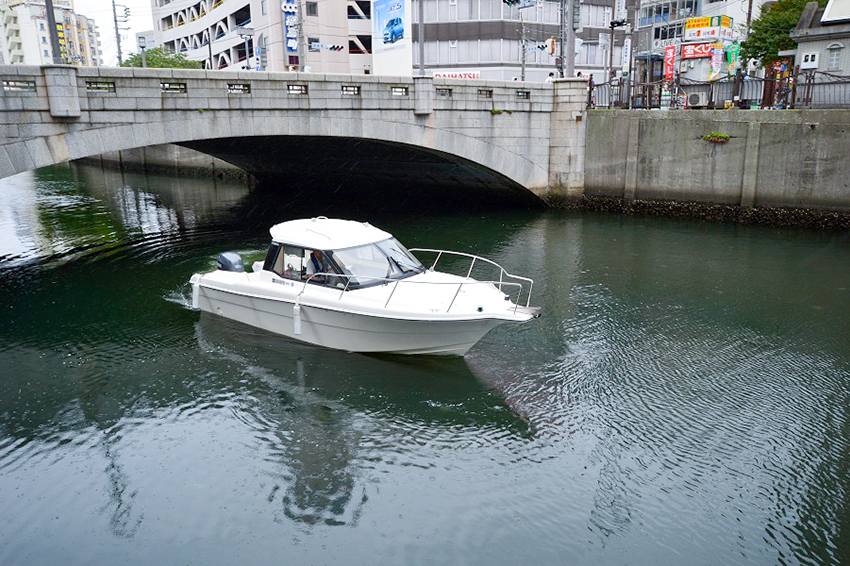 横浜アートクルーズ ?Bridges 川という舞台を巡る小旅行