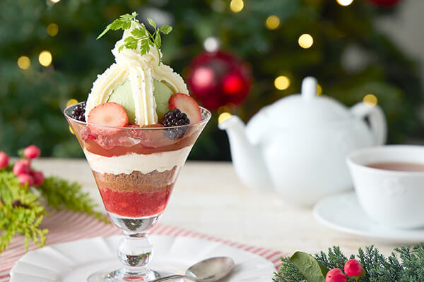 ベリーベリーチーズのクリスマスパフェ