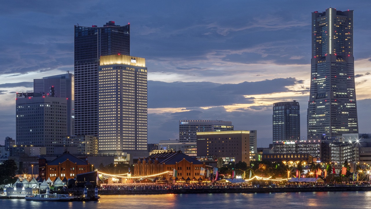 アパホテル＆リゾート〈横浜ベイタワー〉