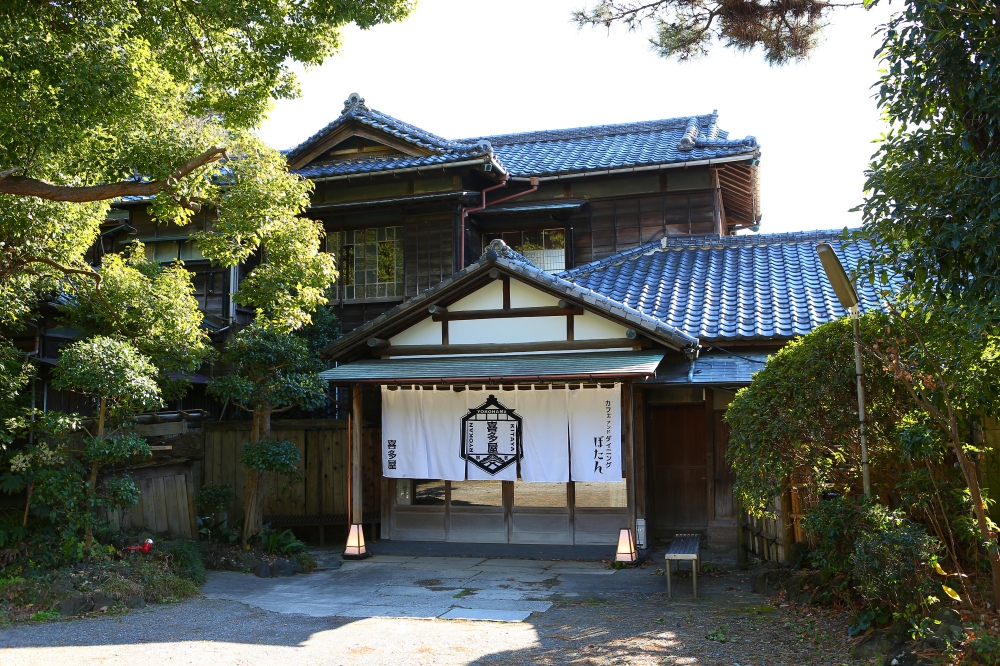横浜の歴史に集う結婚式 公式 横濱ウェディング 横浜の結婚式場 挙式会場探し